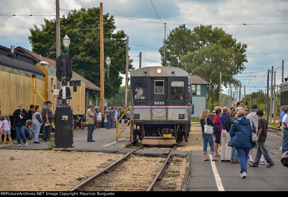 CTA Chicago Transit Authority Electric car